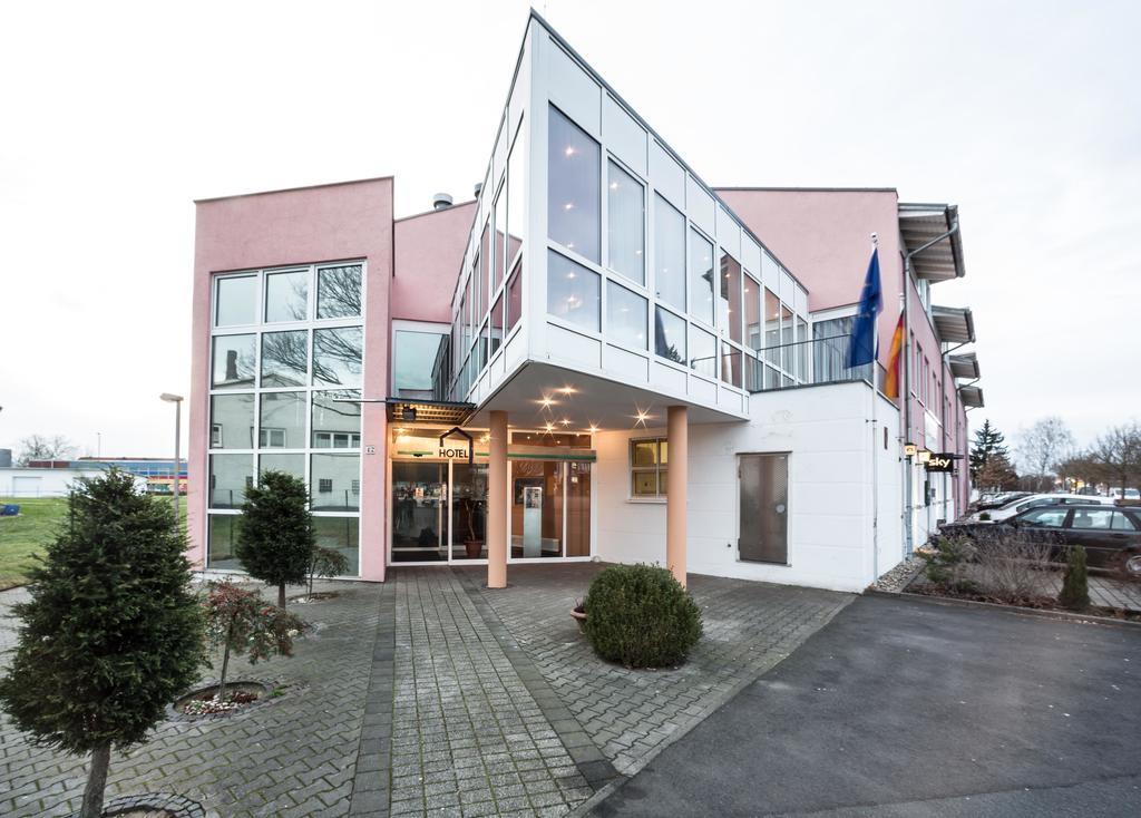 Hotel An Der Waldstrasse Groß-Zimmern Exteriér fotografie